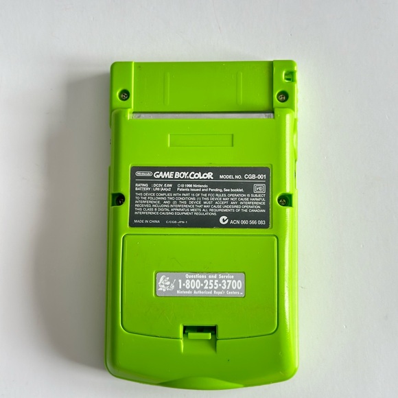Nintendo Game Boy Color Handheld Game Console CGB-001 Kiwi - Picture 2 of 8